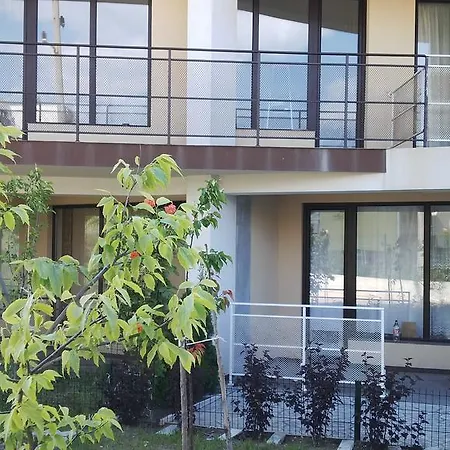Apartament Vp Park *